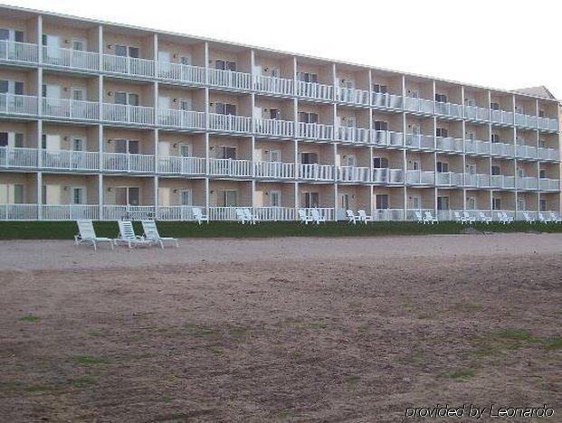 Mackinaw Beach And Bay Inn & Suites Mackinaw City Exteriör bild